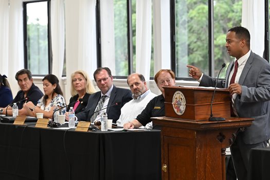 Passaic Mayor Hector Lora speaks at the NJTPA Board meeting.